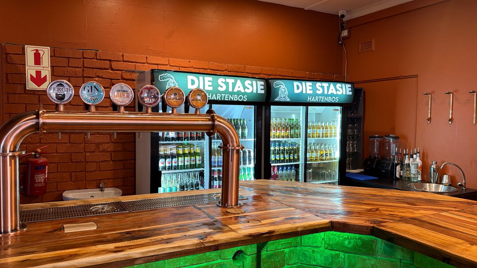 Die Stasie bar with craft beer taps